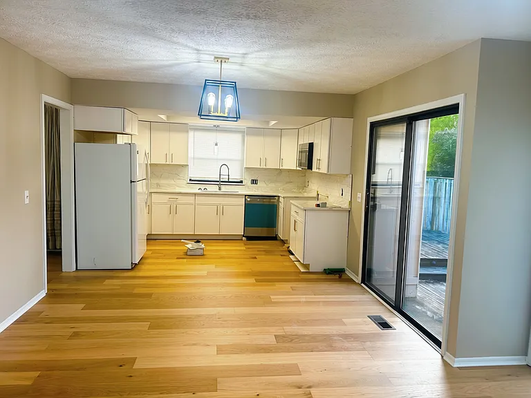 8073 Timbertree Way — Photo 3