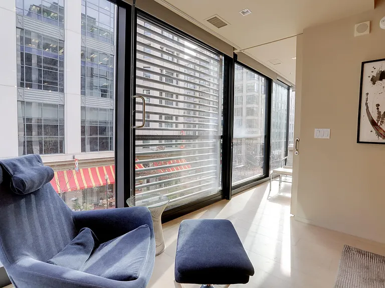 925 H St NW #313 — Photo 24