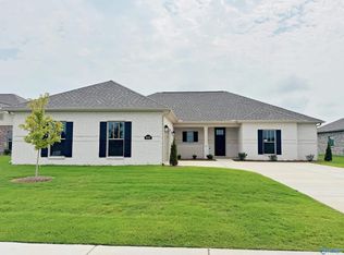 1065 Maplehurst St, Decatur, AL 35603