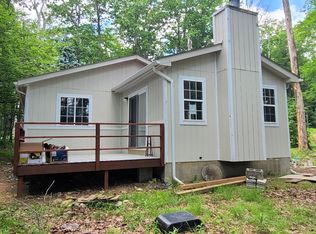 8122 Wildflower Dr, Tobyhanna, PA