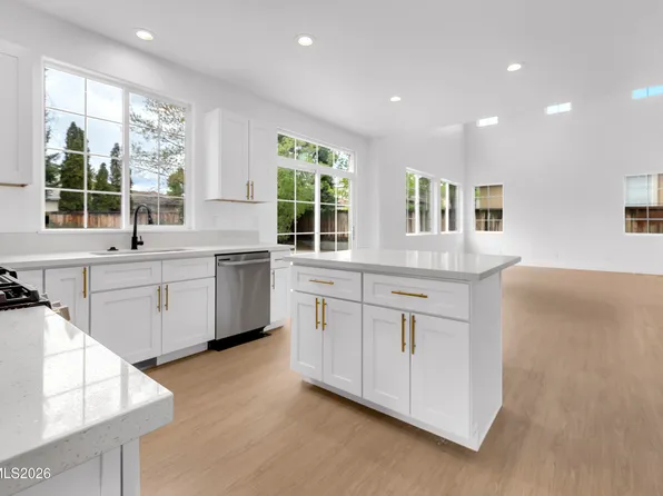 2158 Capri Ln, Sparks, NV 89434