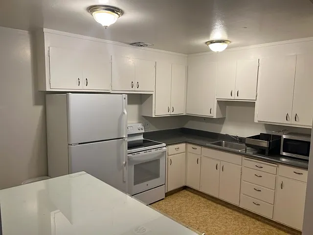 1730 Stuart St — Photo 18