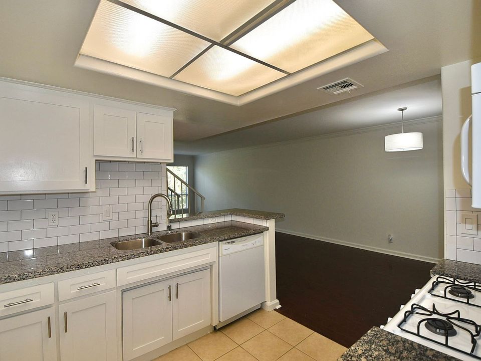 1st image of 6041 Fulton Ave #17654532