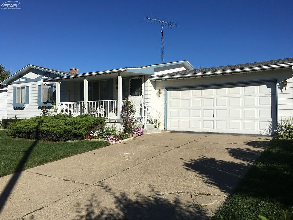1st image of 3219 Thornfield Ln