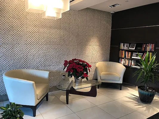 Rented by Compass | media 7