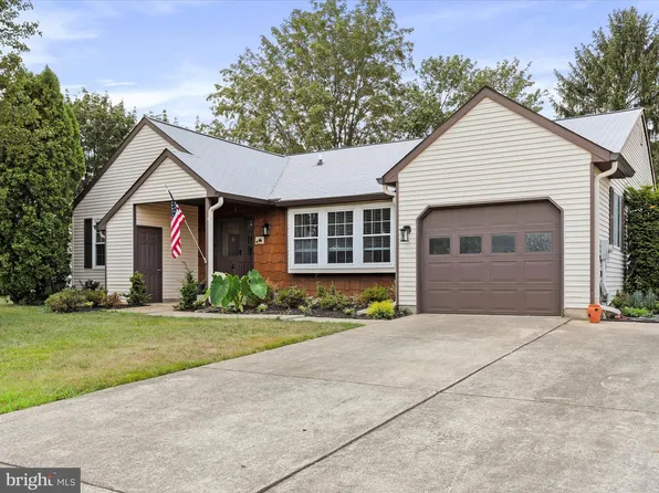 7041 Catalpa Rd, Frederick, MD 21703