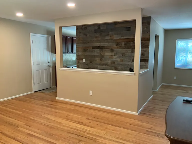 2854 S Yates St — Photo 4