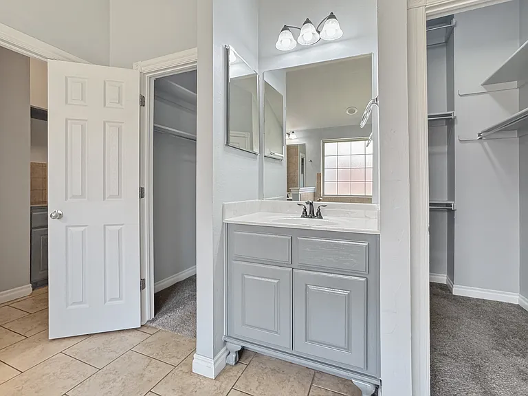2912 Tara Ln — Photo 23