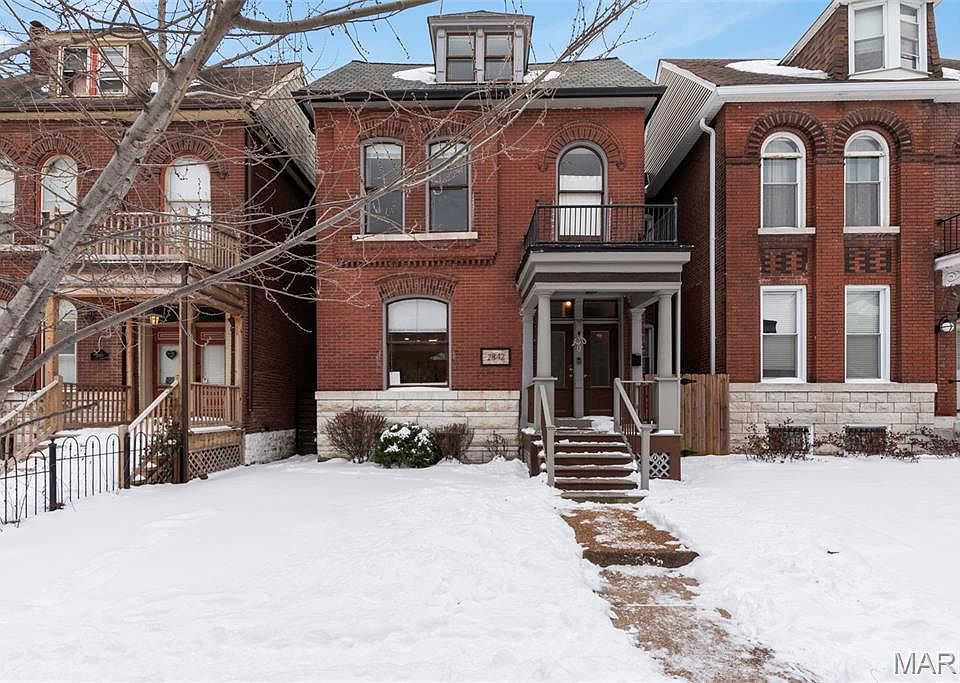 ルイページ 2842 Victor St, Saint Louis, MO 63104 | Zillow