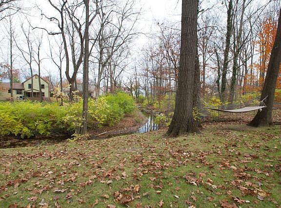 4th image of 404 Liberty Ln