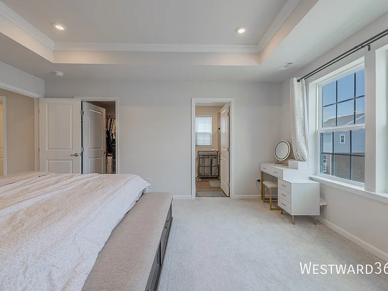 920 Jenkins Ct #4E — Photo 8