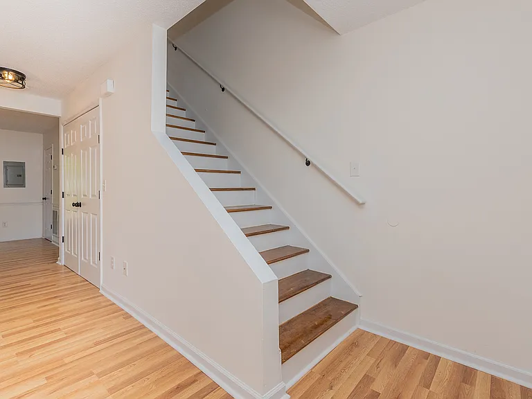 2019 Ball Park Rd #H — Photo 6