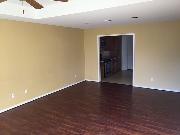 4th image of 419 W Delaware Ave #1