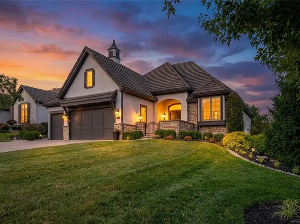 114 Wolsey Bridge Pkwy, Belton, MO 64012