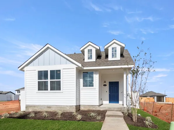 141 Summer Dr, Elgin, TX 78621