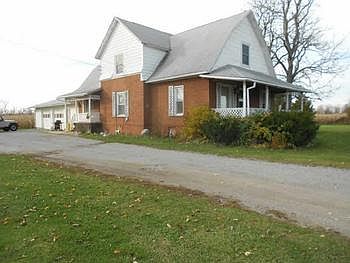2nd image of 2345 Husen Rd