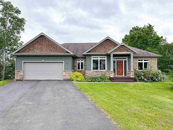 3rd image of 41 Southampton Dr