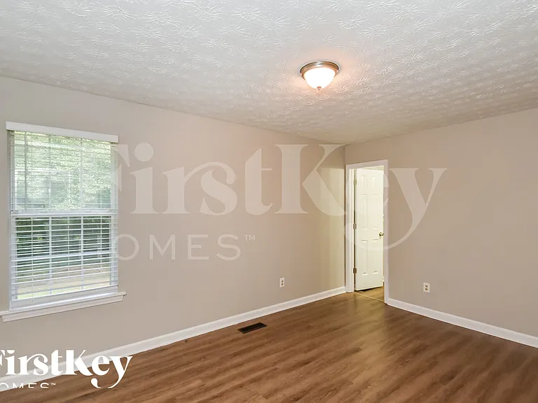 176 Shadow Wood Dr — Photo 10