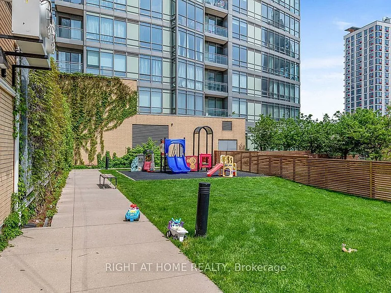3 Navy Wharf Ct #315 — Photo 29