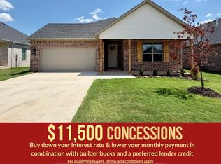 1806 Goldthorp St, Pea Ridge, AR 72751