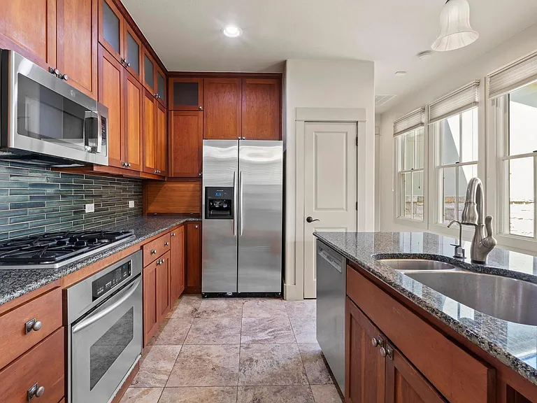 3810 Ridgelea Dr #A — Photo 12