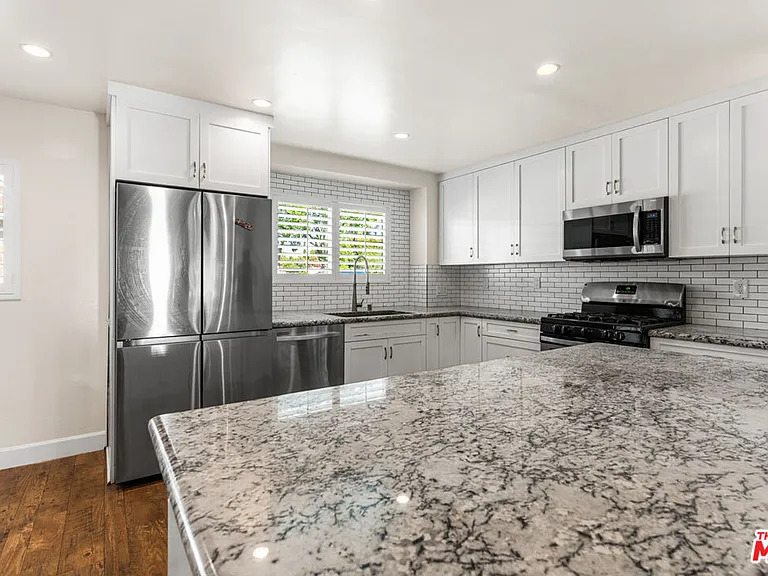 9200 Wystone Ave — Photo 12