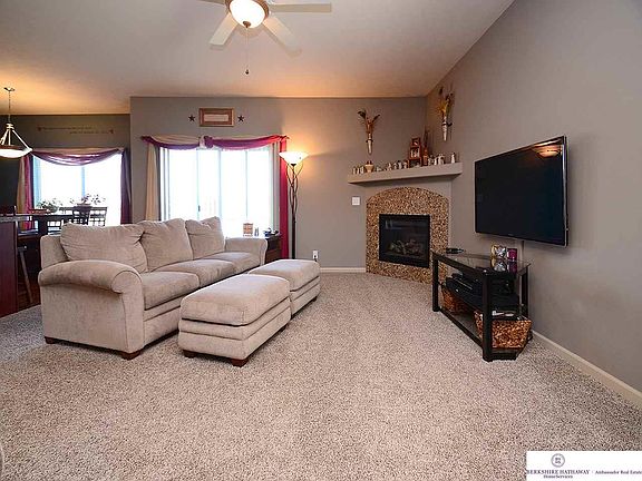 4th image of 16402 Camden Ave