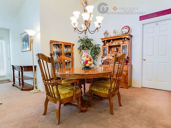 5th image of 392 E Marina Cir