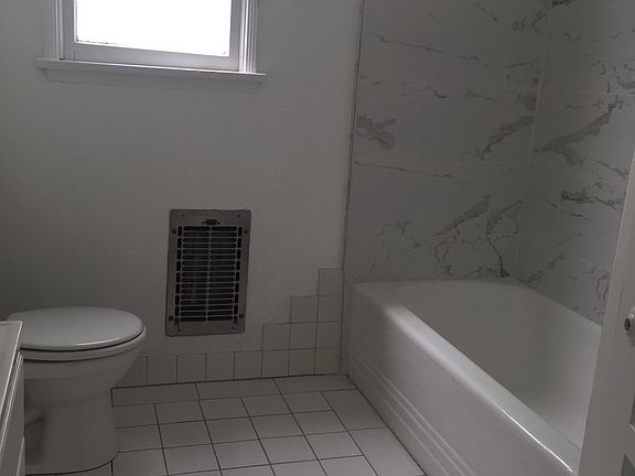 5th image of 6859 Willoughby Ave APT 1