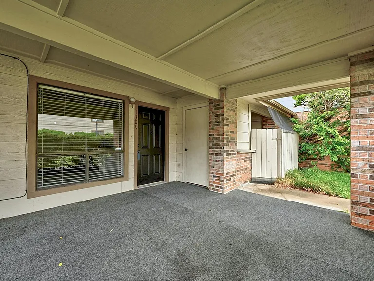 1705 Crossing Pl #130 — Photo 16