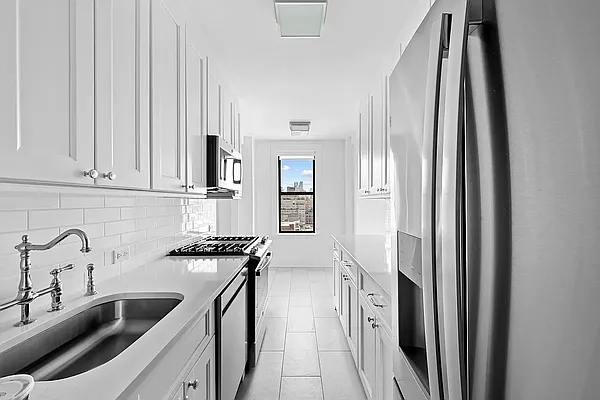 Rented by Rudin Management Company, Inc. | media 14