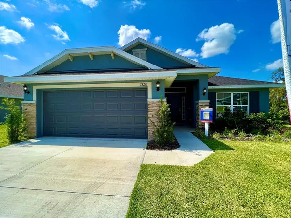 38245 Countryside Pl, Dade City, FL 33525