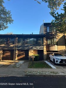 74 Claradon Ln, Staten Island, NY, 10305