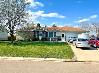 203 W Luella St, Crofton, NE 68730