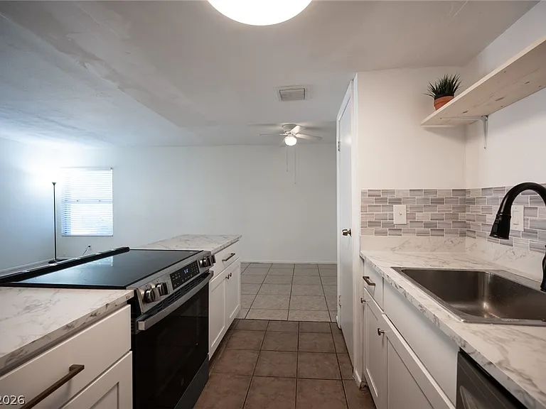 1428 Lorilyn Ave #3 — Photo 8