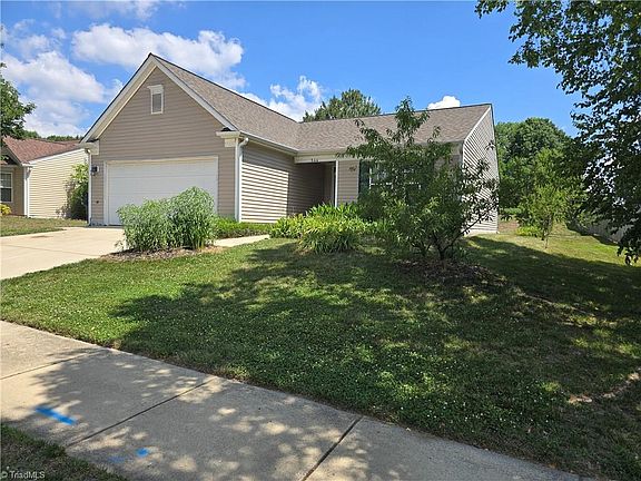 2nd image of 544 Lake Way