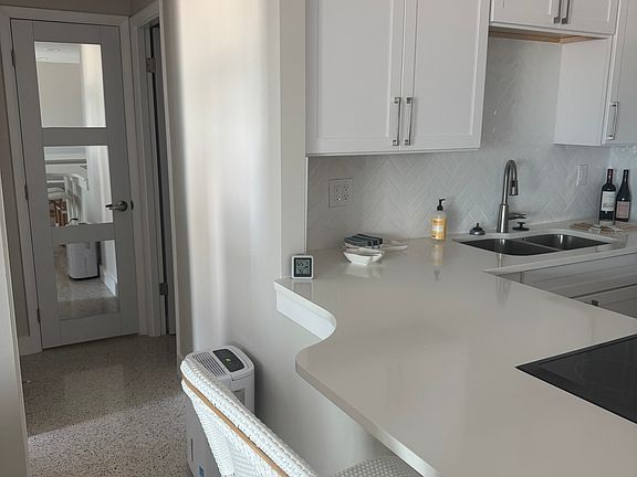 4th image of 2625 S Atlantic Ave APT 7