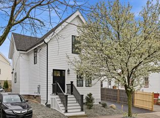 30 Waverly Ave, Everett, MA 02149