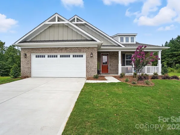 9662 Liberty Hill Dr, Mint Hill, NC 28227