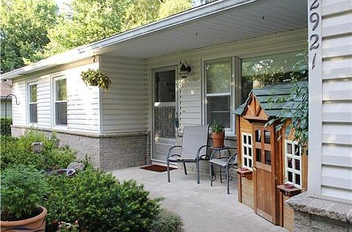 Inviting patio at front