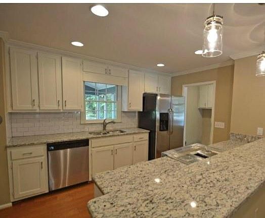 3rd image of 4342 Whitecap Ln