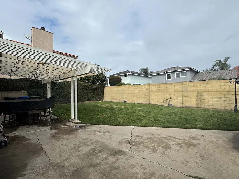 6939 Tahiti Dr — Photo 12
