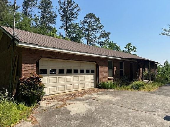2nd image of 203 Old Mill Rd