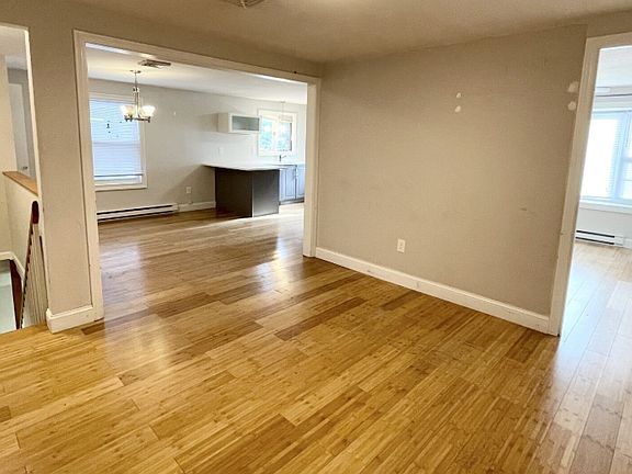 3rd image of 114 Buttonwood St #114