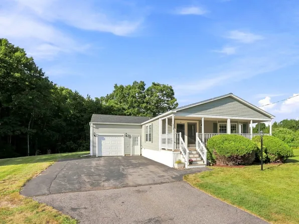 116 Ledgewood Drive, Hampstead, NH 03841