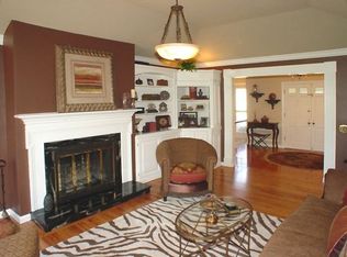 15988 Kettington Rd, Chesterfield, MO 63017