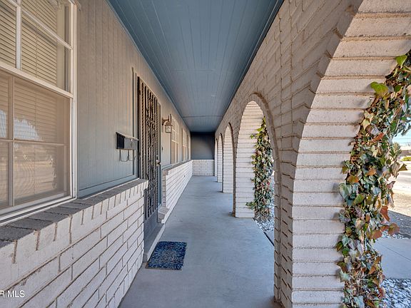 4th image of 9108 Cosmos Ave