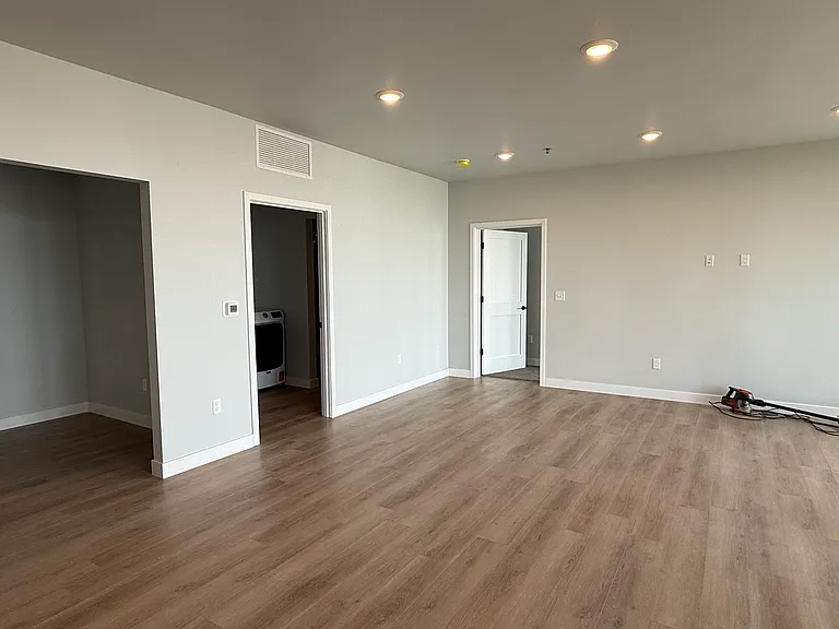 4470 24th Ave S #601 — Photo 8