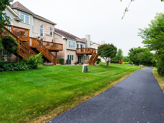 2nd image of 11516 Lake Shore Dr
