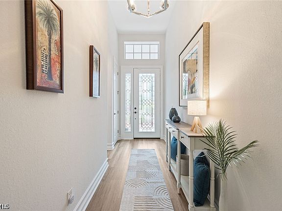 3rd image of 15909 Delasol Ln